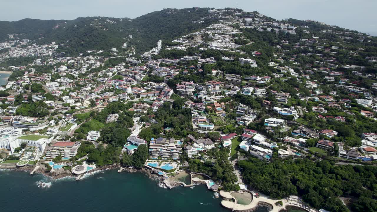 멕시코 아카풀코의 이국적인 바다 해안에 있는 열대 부동산