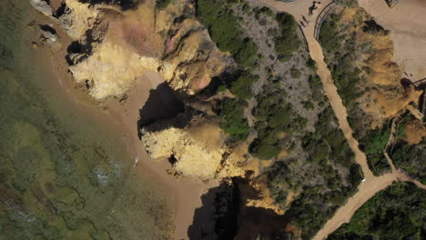 AERIAL-DIRECTLY-ABOVE-Rocky-Point-Lookout,-Torquay-Australia