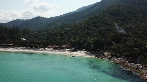 koh phangan en tailandia playa vista aérea de drones