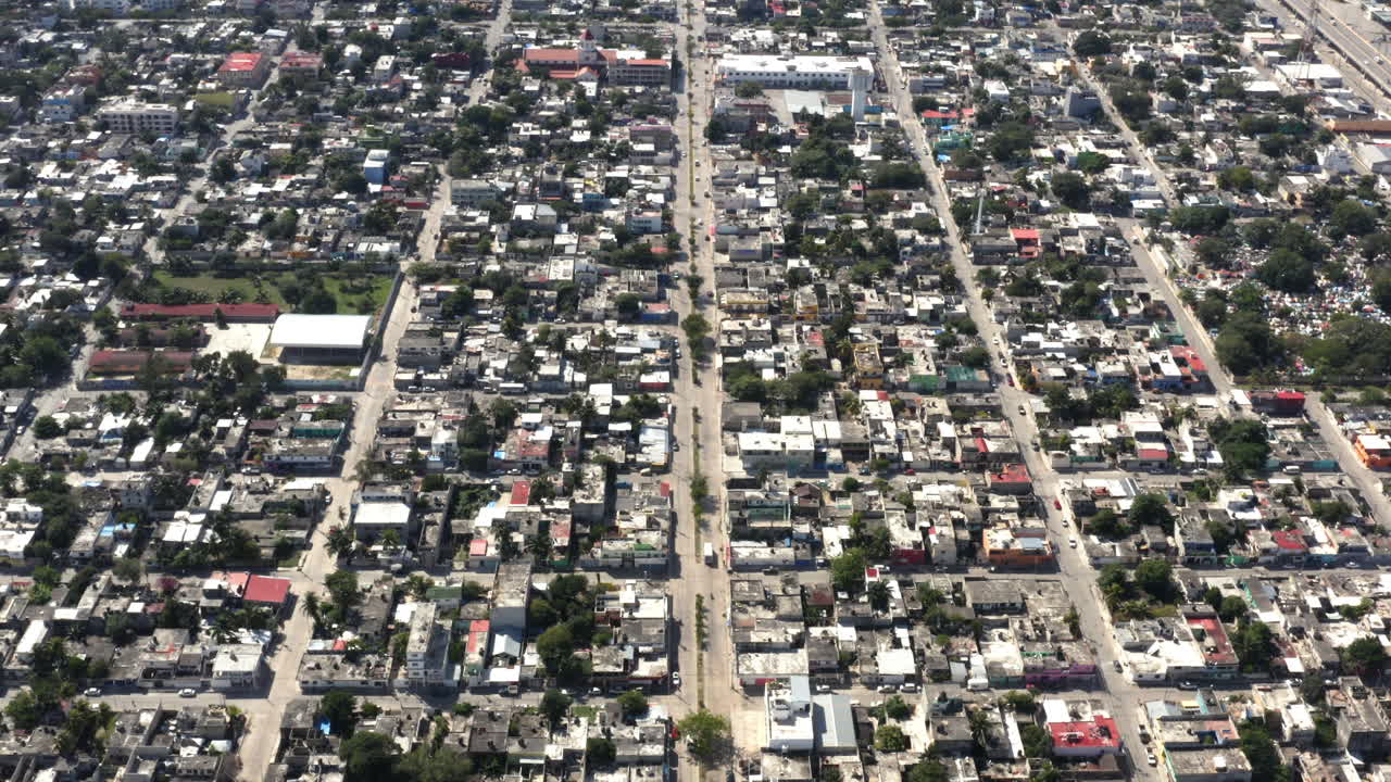 gran área urbana costera con casas y calles en playa del carmen