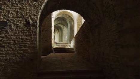 Gjirokaster-Stadt-In-Albanien,-Filmische-Orte---Unesco-weltkulturerbe