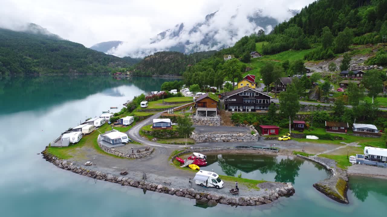 Splendida natura Norvegia, Vista aerea del campeggio per rilassarsi