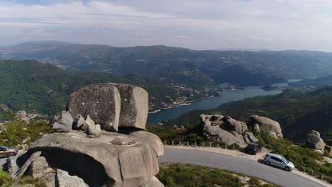 gerês , braga , portugal vista aérea de un hermoso paisaje natural