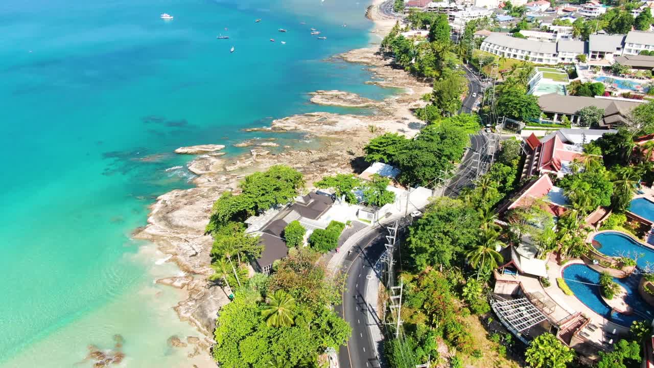 파 해변의 은 해변과 푸키트 지방의 푸키트 해변에 대한 공중 전망.