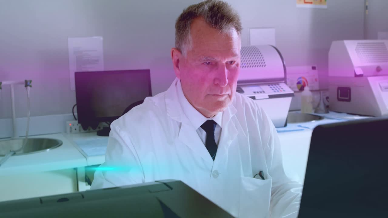 animación de puntos de luz sobre un médico caucásico en el laboratorio