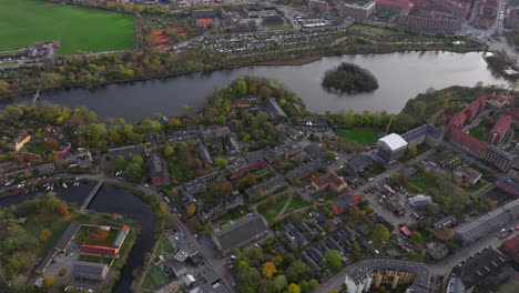 Hohe-Luftaufnahme-über-Freetown-Christiania-Kopenhagen