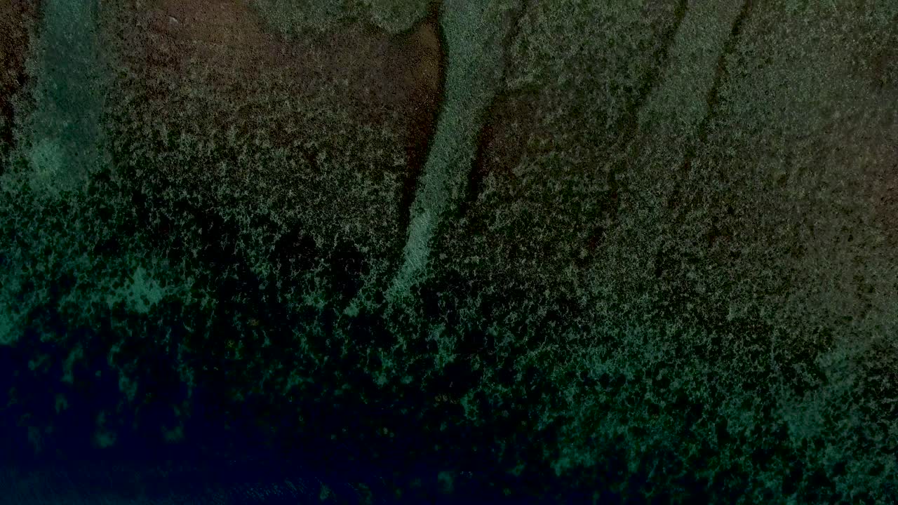 ko-ngan, tailandia transición del mar a la playa de arena se asia