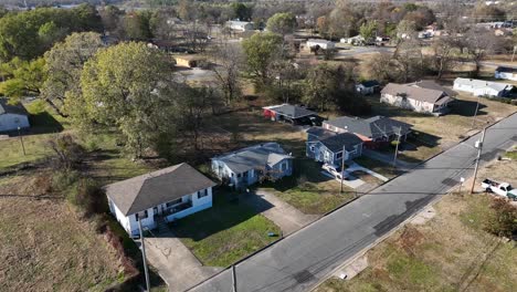 Small-rural-homes-in-Deep-South-USA