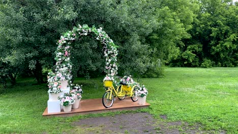 flower arrangement with bicycle (4k60)