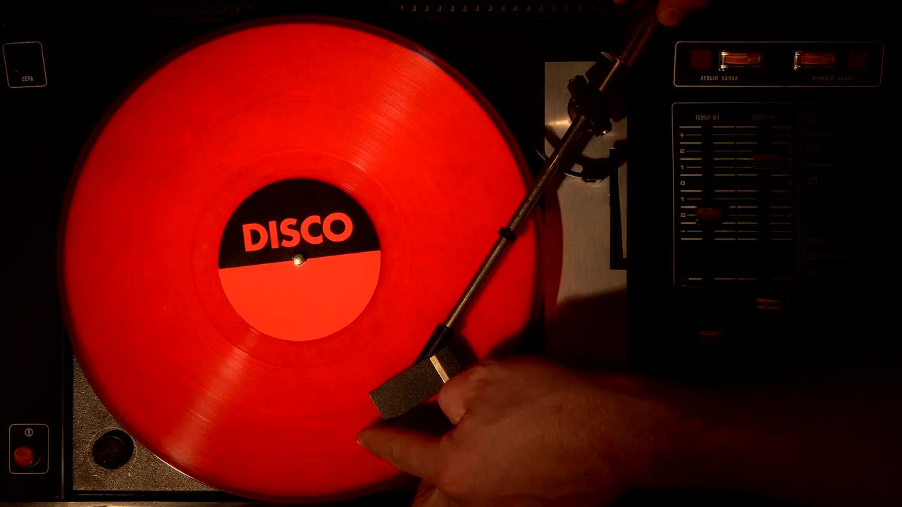 턴테이블 및 비닐 레코드 4k의  뷰