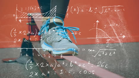 entrenamiento de chicas sobre ecuaciones matemáticas.