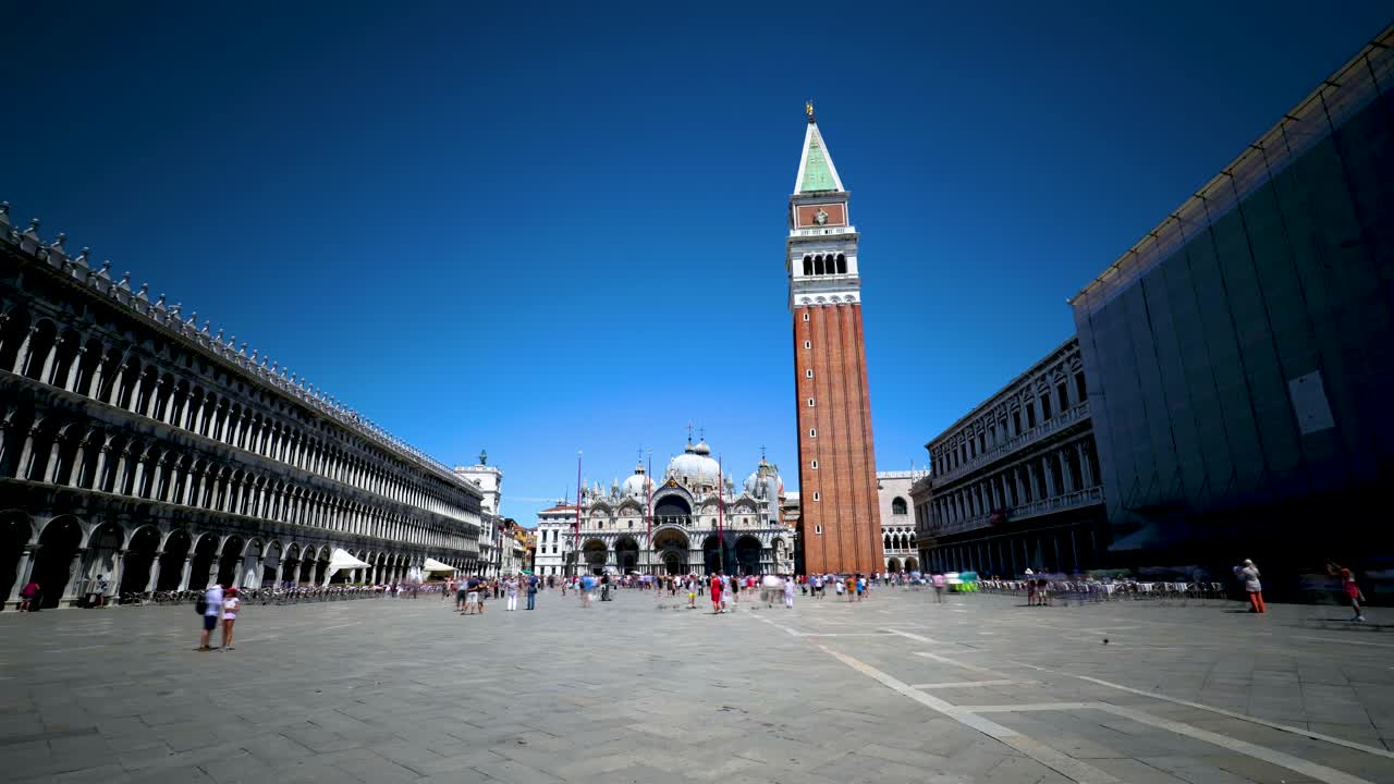 Timelapse di Piazza San Marco nella piazza di Venezia, Veneto, Italia