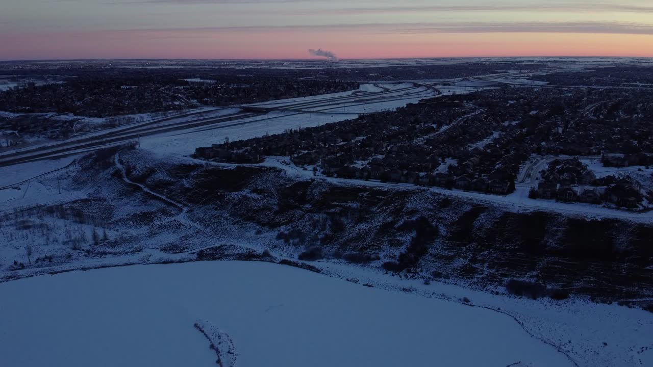 L'alba invernale a Calgary vista da drone