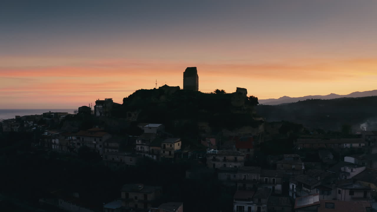 콘도자니 성의 실루