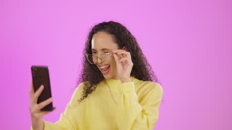 selfie, moda y mujer con signo de paz