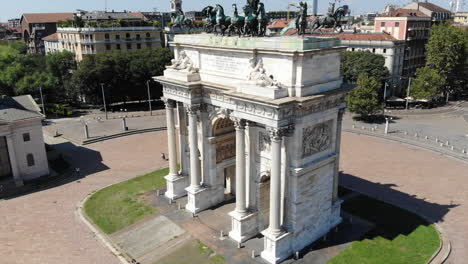 milan arch of peace