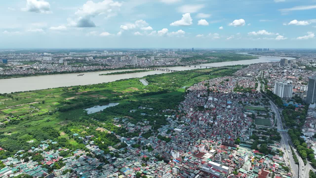 베트남 하노이의 영화 공중 촬영 장기 비엔 다리를 보여주는 아시아, 드론, mavic 3 클래식, 4k