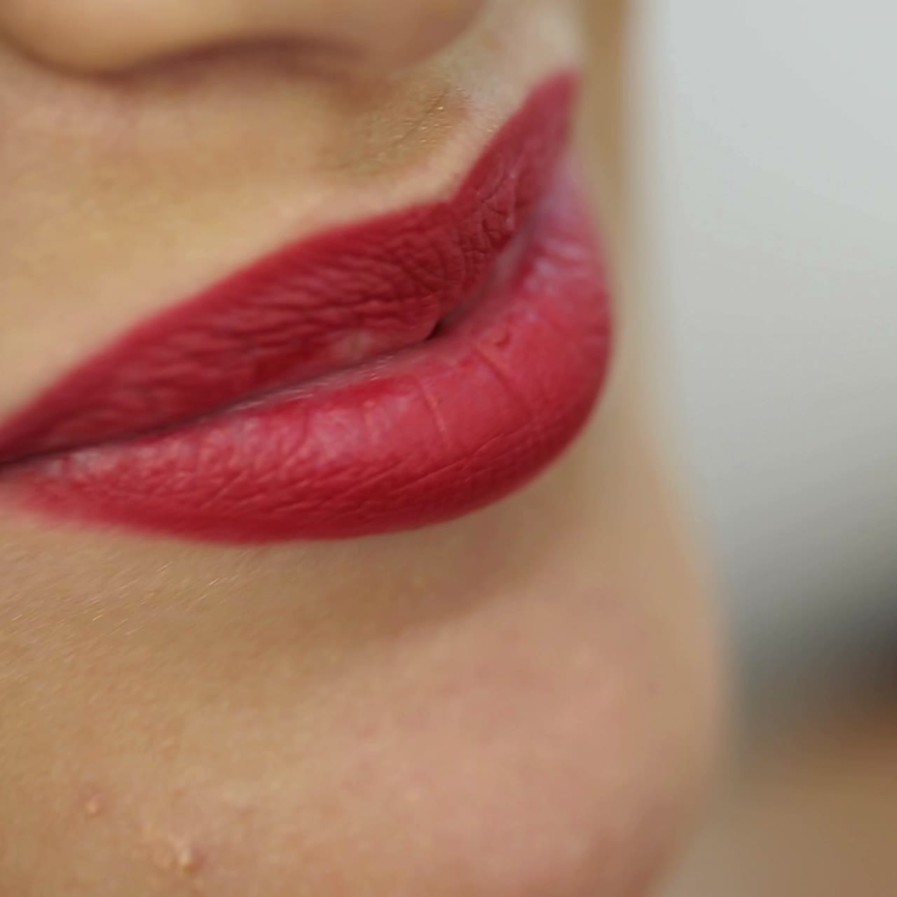 hombre de negocios bajo estrés en el trabajo