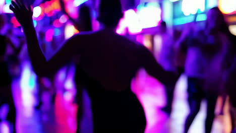fiesta en un club nocturno