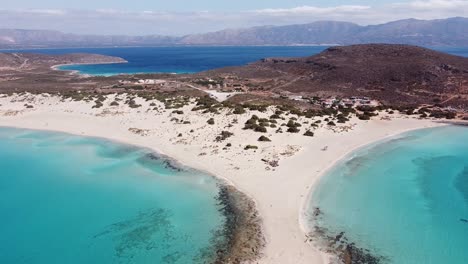 Bahías-Azul-Turquesa-Y-Playa-De-Arena-Blanca-En-Elafonisos,-Peloponeso,-Grecia---Antena