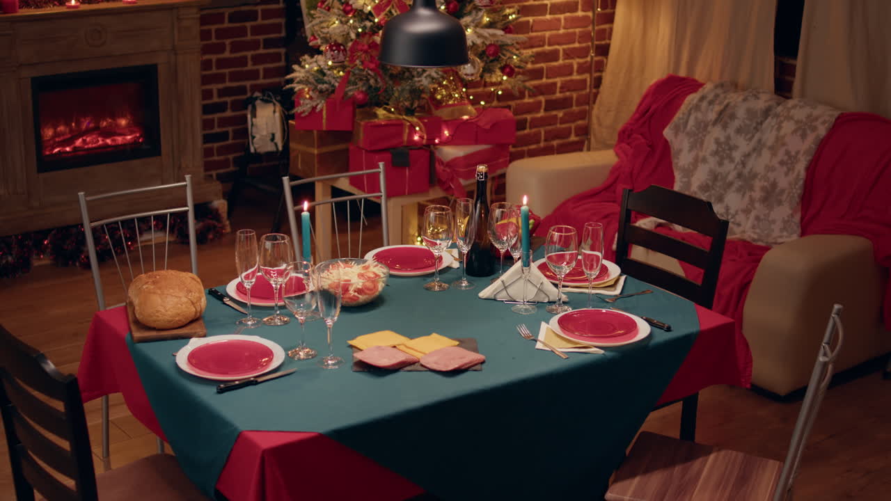 Christmas Dinner Setup