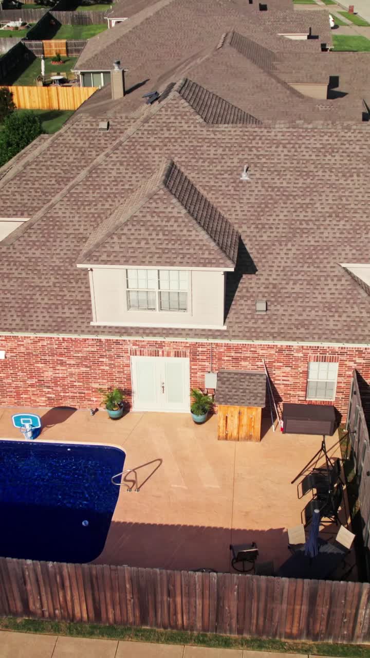 Residential Homes with Pools and Yards