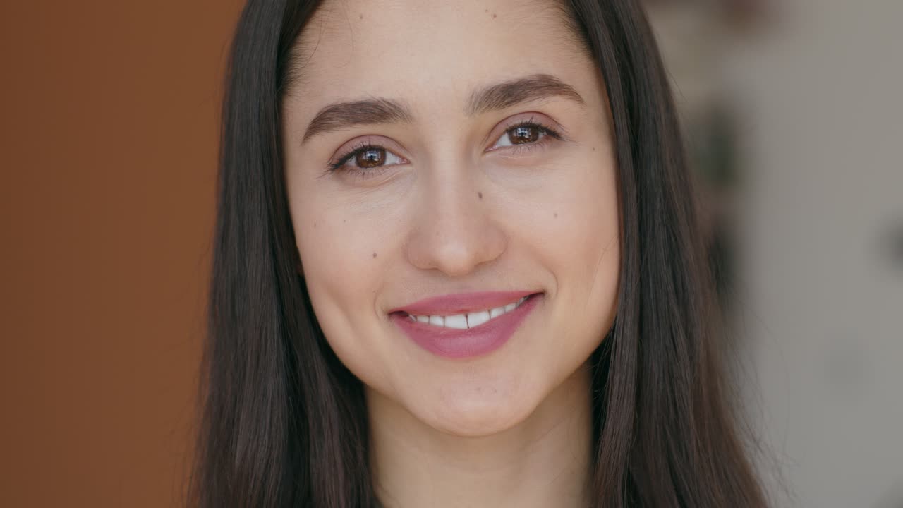 retrato de mujer sonriente