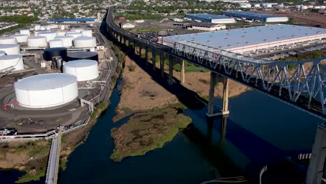 Aerial-view-of-the-New-Jersey-approach-to-the-Outerbridge-Crossing,-Perth-Amboy