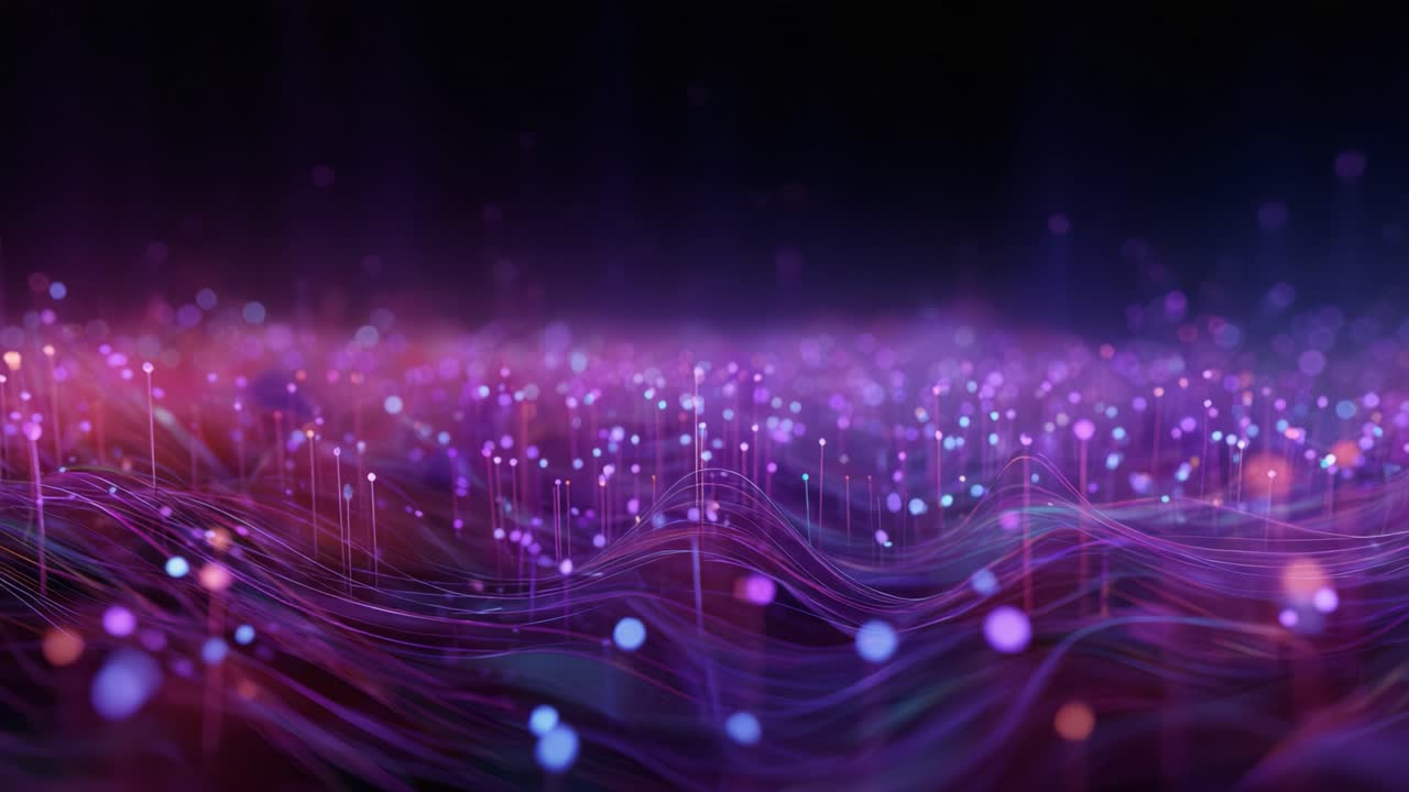 Lilla og blå glødende partikler, der bevæger sig langs bølgende fiberoptiske kabler og repræsenterer digital dataoverførsel, big data eller netværkskommunikationskoncepter på en mørk baggrund