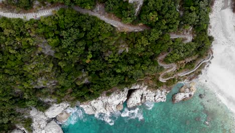 Steep-coastal-path-winds-up-the-mountain