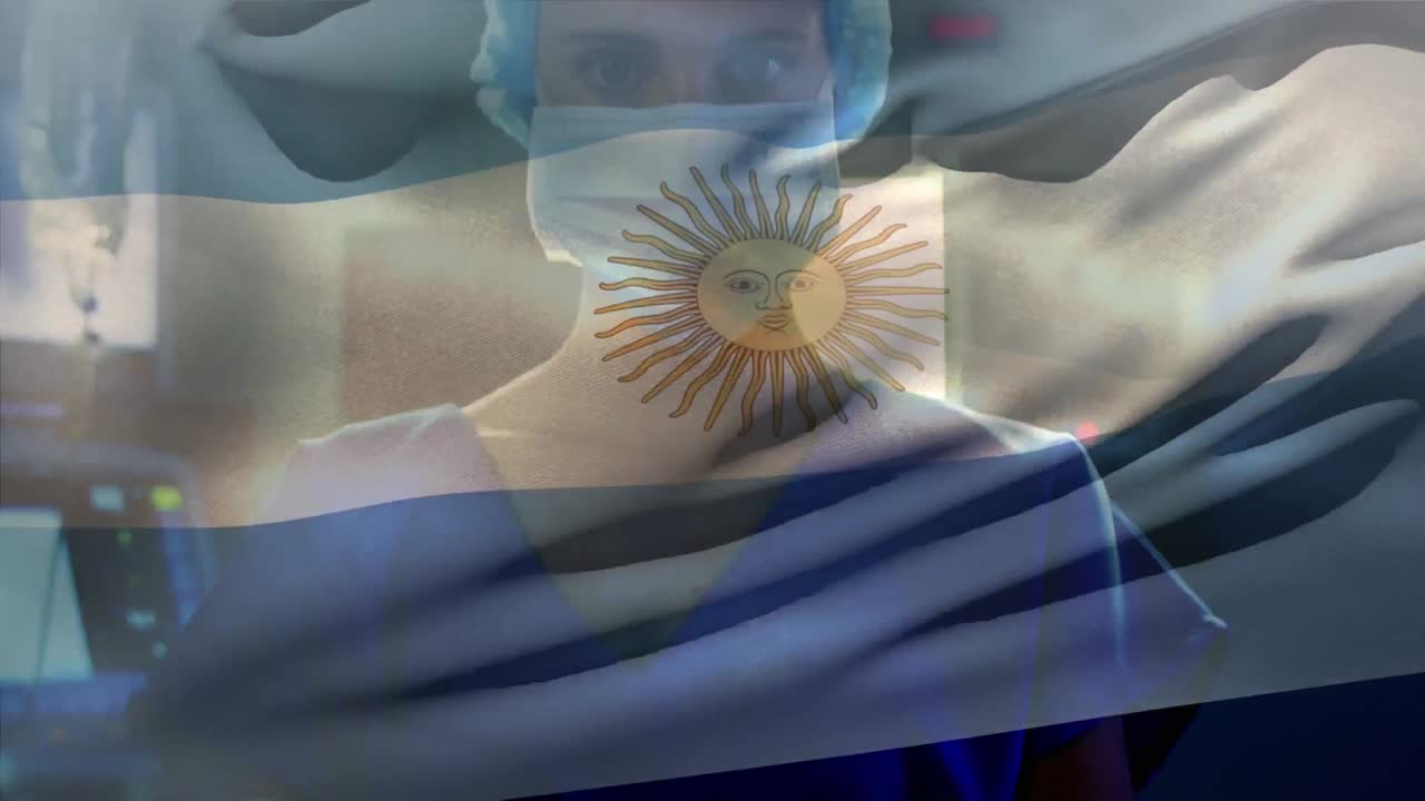 아르헨티나 발의 애니메이션 카우카시안 여성 외과 의사와 얼굴 마스크