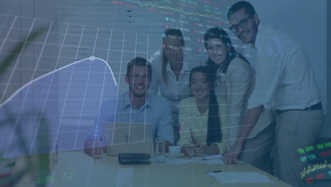 animación de procesamiento de datos contra el retrato de diversos colegas sonriendo juntos en la oficina