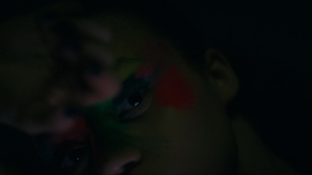 pintura corporal, arte y rostro de una mujer creativa