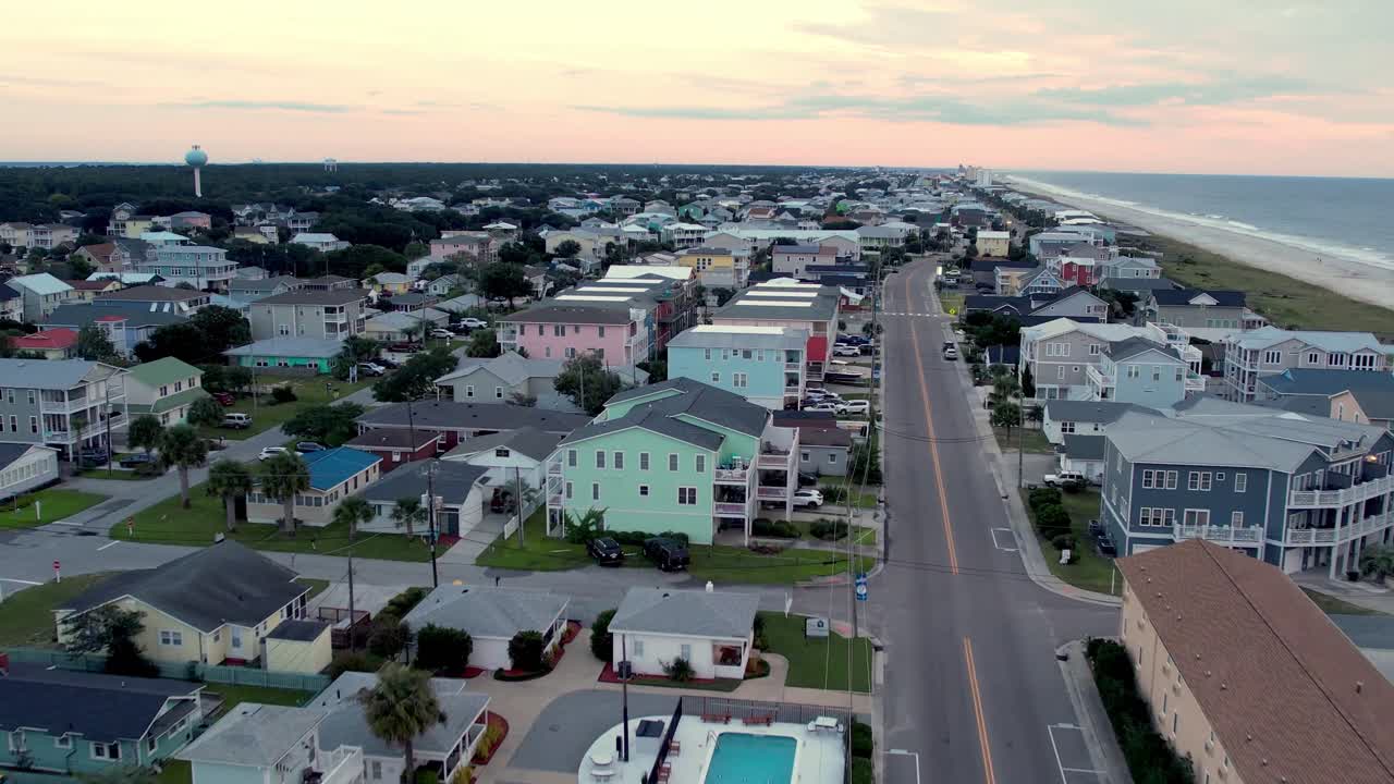 antena rápida sobre casas en kure beach nc, carolina del norte