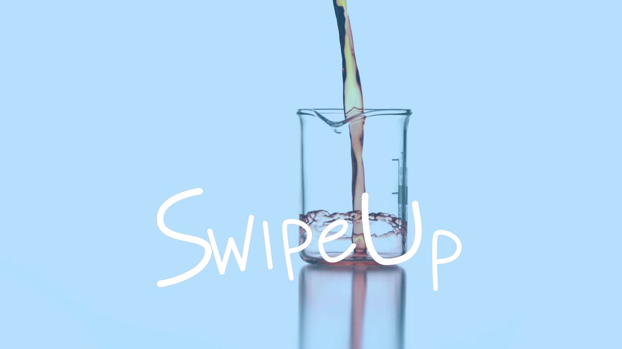 Animazione di uno swipe verso l'alto sopra una provetta da laboratorio con reagente su sfondo blu