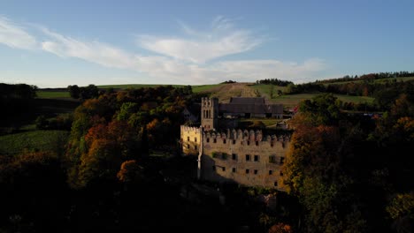 Das-Filmmaterial-Zeigt-Dieses-Architektonische-Europa-In-Polen