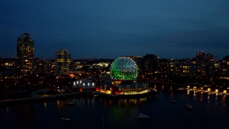 Toma-De-Drone-Del-Horizonte-De-Vancouver,-Canadá---Goldy