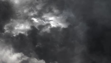 Dramatic-stormy-sky,-dark-clouds