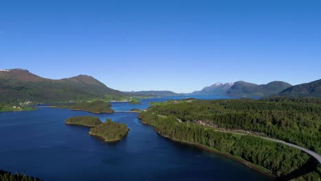 imágenes aéreas de la hermosa naturaleza de noruega.