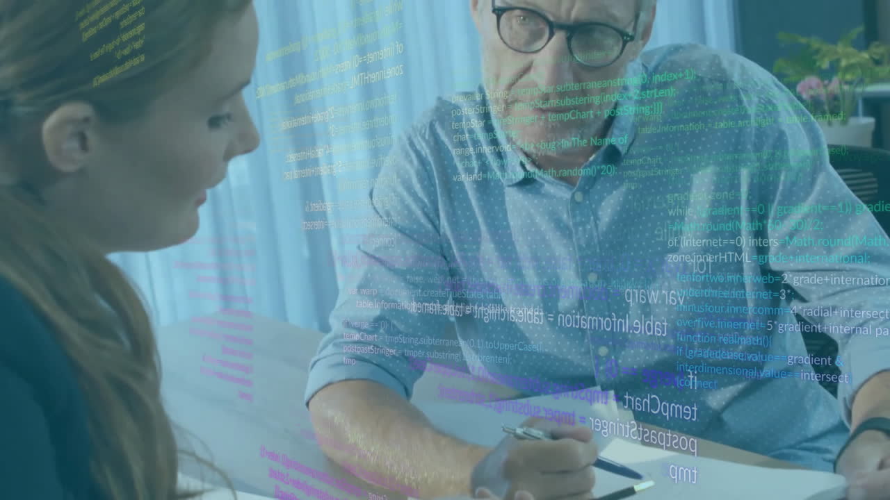 animación del procesamiento de datos digitales sobre diversas personas de negocios en la oficina