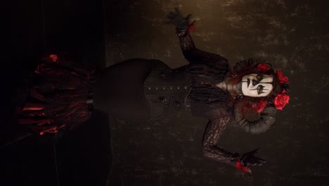 catrina cosplay girl moving the hands slowly with a dark background, full shot