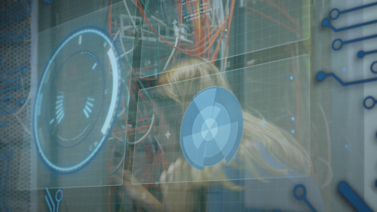 animación del procesamiento de datos sobre un mapa del mundo en movimiento