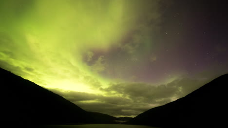 lapso de tiempo de la aurora boreal