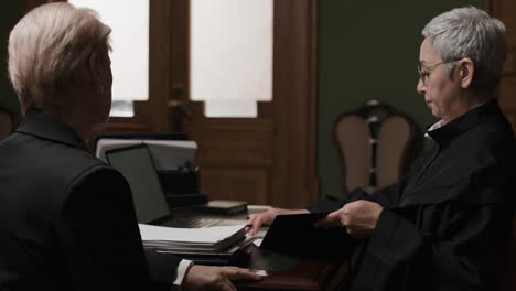 Lawyer Meeting