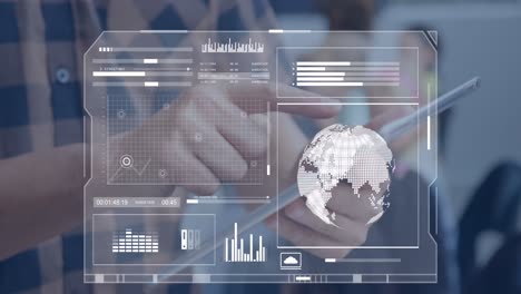 Animación-Del-Procesamiento-De-Datos-Financieros-Sobre-Empresarios-Que-Usan-Tabletas