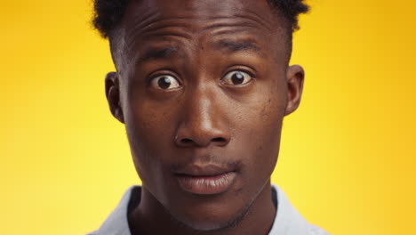 retrato de hombre sorprendido