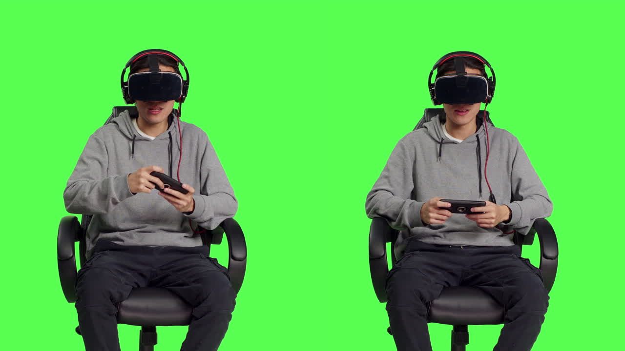 Un hombre asiático disfruta de un juego telefónico.