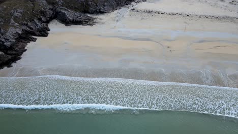 Stunning-Turquoise-Sea-and-Beige-Sand-on-Luskentyre-Beach,-Aerial-View