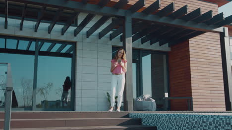 Business woman using mobile phone