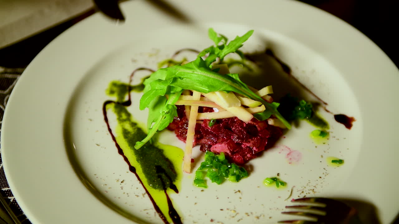 입구 가지와 사과, entrada beringela com maça